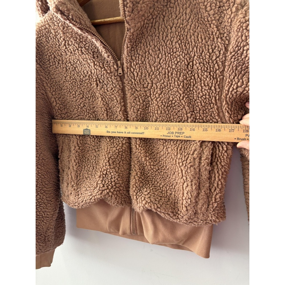 Fabletics Jacket Womens Small Brown Sherpa Fleece Hooded Short Full Zip Lined - Picture 3 of 6